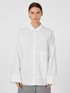 Damenbluse mit aufgesetzter Tasche