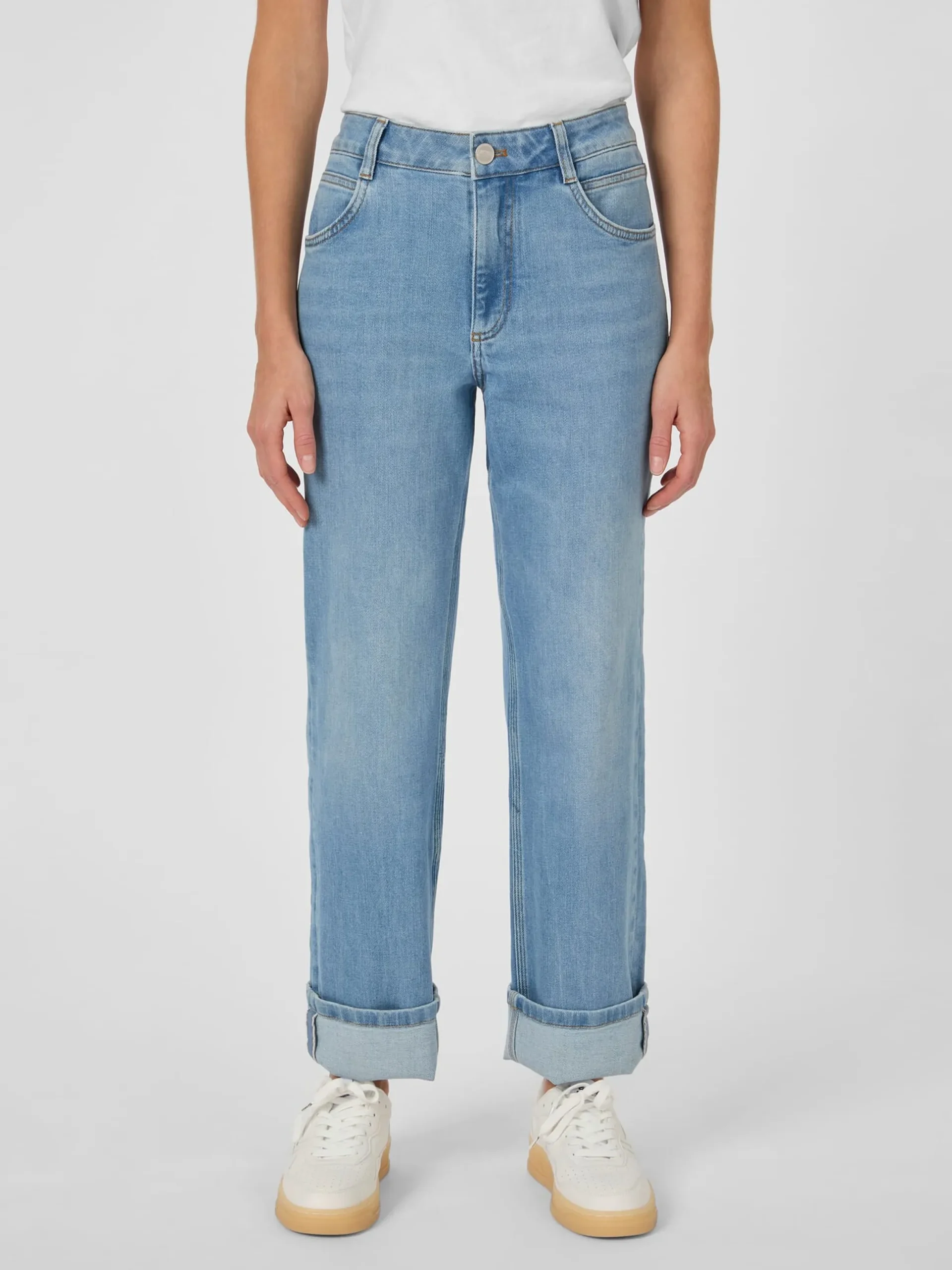Damenjeans mit Aufschlag