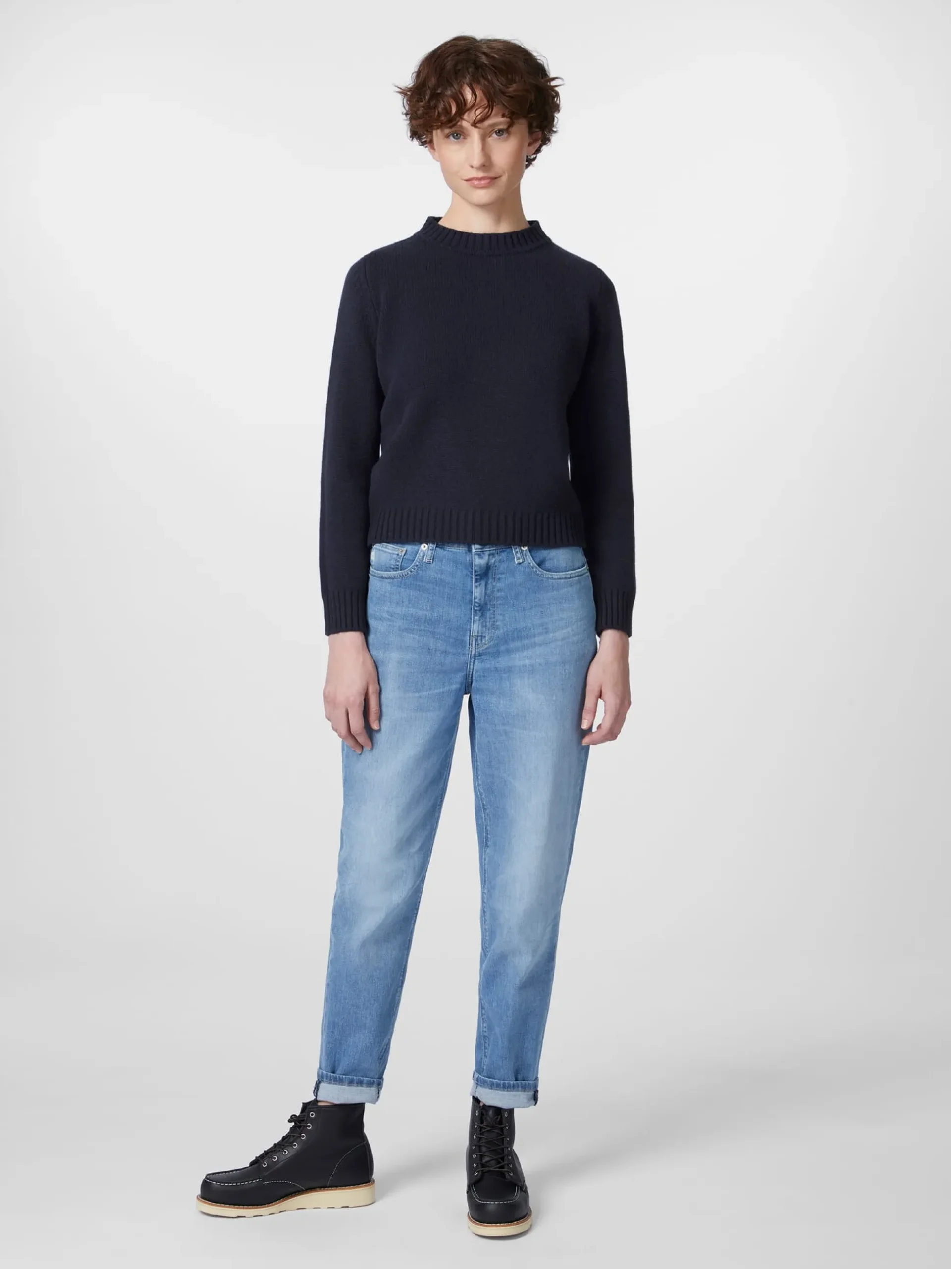 Damenpullover mit Knopfleiste