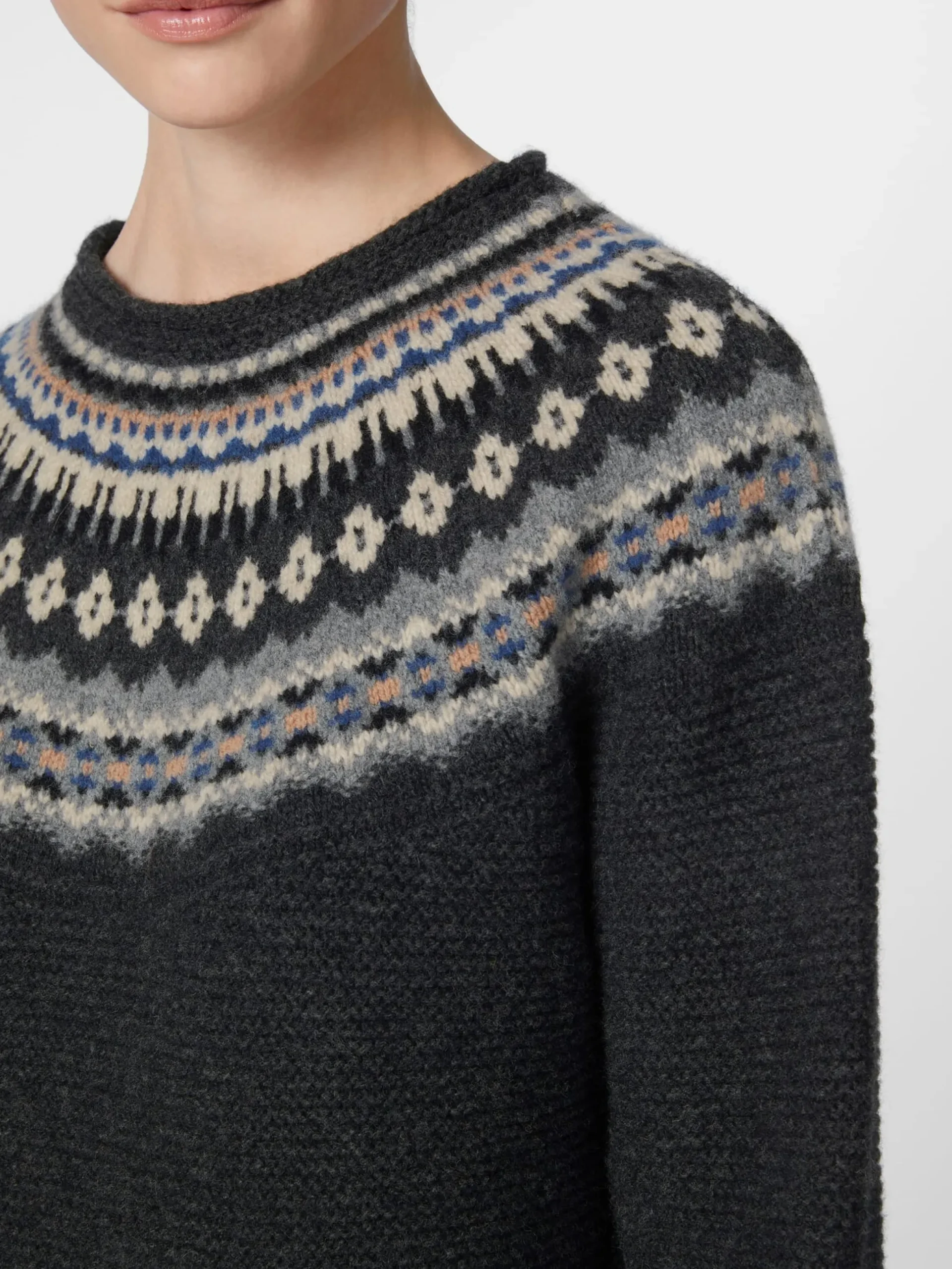 Damenpullover mit Passe