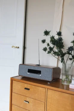 Ruark Audio Tisch-Stereoanlage R3S Nussbaum